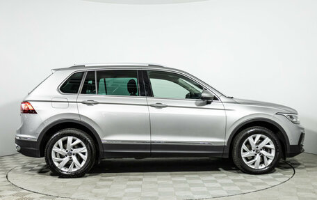 Volkswagen Tiguan II, 2021 год, 3 749 700 рублей, 4 фотография