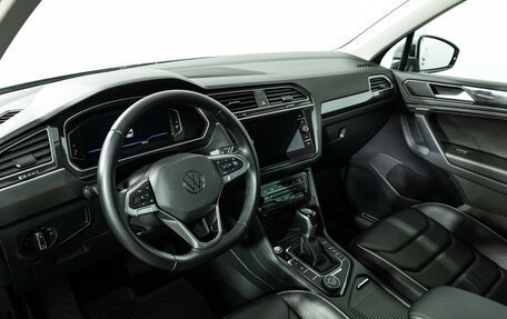 Volkswagen Tiguan II, 2021 год, 3 749 700 рублей, 11 фотография