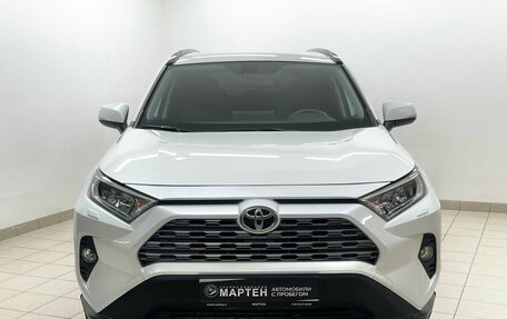 Toyota RAV4, 2020 год, 3 499 000 рублей, 2 фотография