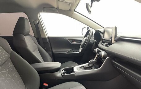 Toyota RAV4, 2020 год, 3 499 000 рублей, 12 фотография