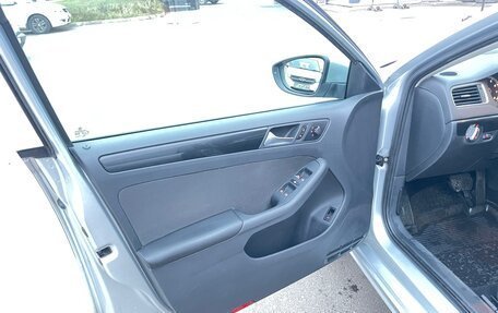 Volkswagen Jetta VI, 2012 год, 1 099 000 рублей, 6 фотография