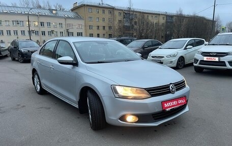 Volkswagen Jetta VI, 2012 год, 1 099 000 рублей, 2 фотография