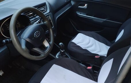 KIA Rio III рестайлинг, 2013 год, 379 000 рублей, 18 фотография