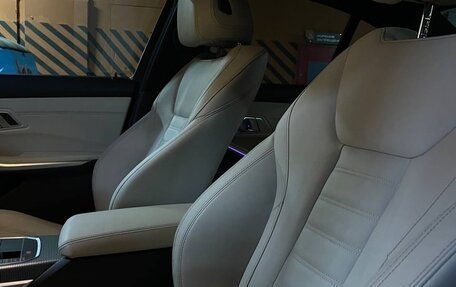 BMW 3 серия, 2020 год, 3 900 000 рублей, 31 фотография