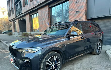 BMW X7, 2021 год, 9 700 000 рублей, 4 фотография