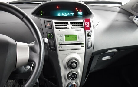 Toyota Yaris III рестайлинг, 2008 год, 545 000 рублей, 16 фотография