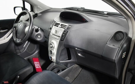 Toyota Yaris III рестайлинг, 2008 год, 545 000 рублей, 12 фотография