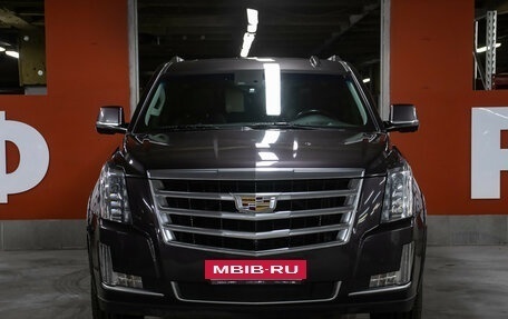 Cadillac Escalade IV, 2016 год, 4 350 000 рублей, 2 фотография