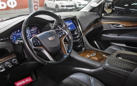 Cadillac Escalade IV, 2016 год, 4 350 000 рублей, 17 фотография