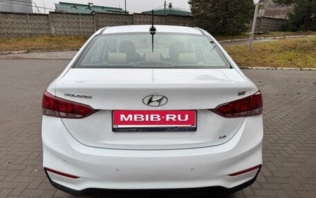 Hyundai Solaris II рестайлинг, 2018 год, 1 390 000 рублей, 6 фотография