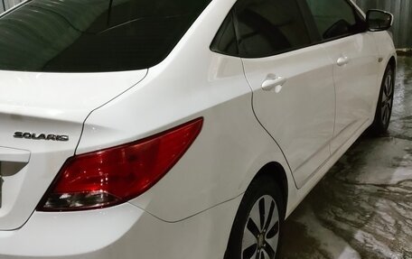 Hyundai Solaris II рестайлинг, 2015 год, 799 000 рублей, 4 фотография