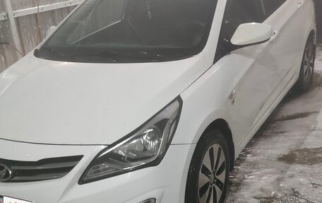 Hyundai Solaris II рестайлинг, 2015 год, 799 000 рублей, 3 фотография