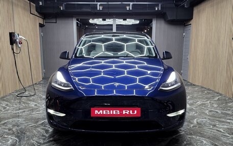 Tesla Model Y I, 2021 год, 4 200 000 рублей, 2 фотография
