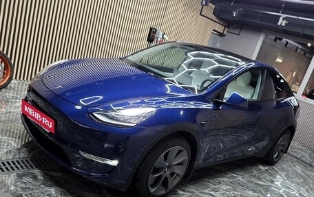 Tesla Model Y I, 2021 год, 4 200 000 рублей, 4 фотография