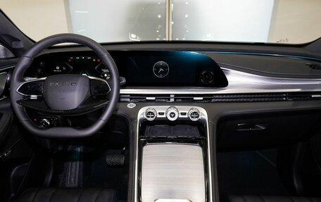 CheryExeed TXL, 2024 год, 3 800 000 рублей, 11 фотография