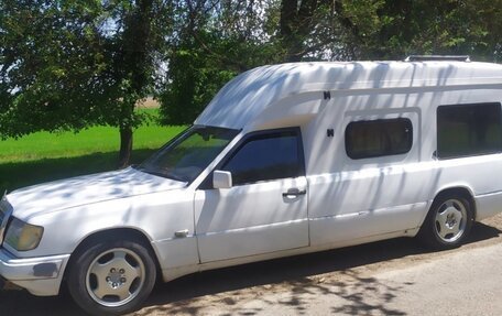 Mercedes-Benz W124, 1991 год, 950 000 рублей, 1 фотография