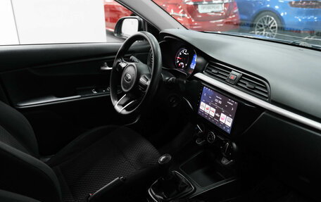 KIA Rio IV, 2017 год, 1 120 000 рублей, 12 фотография