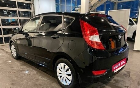 Hyundai Solaris II рестайлинг, 2012 год, 550 000 рублей, 5 фотография