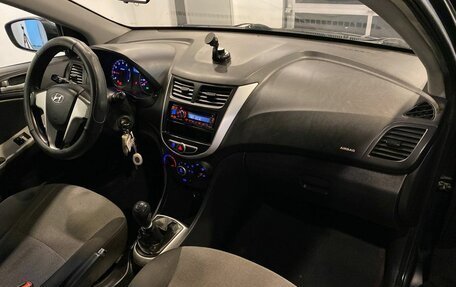 Hyundai Solaris II рестайлинг, 2012 год, 550 000 рублей, 12 фотография