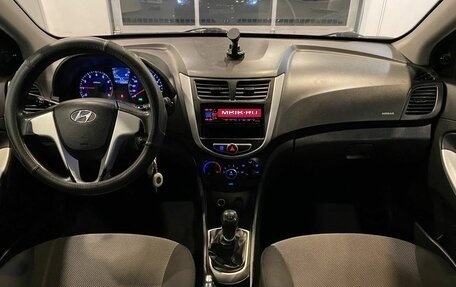 Hyundai Solaris II рестайлинг, 2012 год, 550 000 рублей, 9 фотография