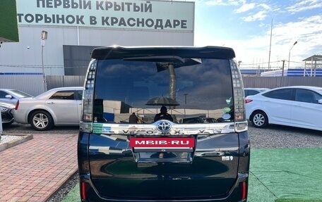 Toyota Voxy III, 2014 год, 1 750 000 рублей, 5 фотография