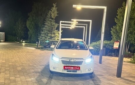 Chevrolet Cruze II, 2011 год, 800 000 рублей, 1 фотография