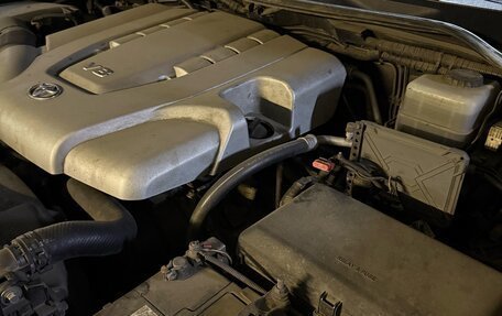 Toyota Land Cruiser 200, 2011 год, 3 590 000 рублей, 19 фотография