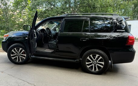 Toyota Land Cruiser 200, 2011 год, 3 590 000 рублей, 16 фотография