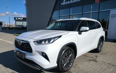 Toyota Highlander, 2025 год, 6 180 000 рублей, 10 фотография