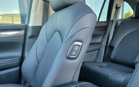 Toyota Highlander, 2025 год, 6 180 000 рублей, 34 фотография
