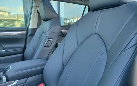 Toyota Highlander, 2025 год, 6 180 000 рублей, 35 фотография