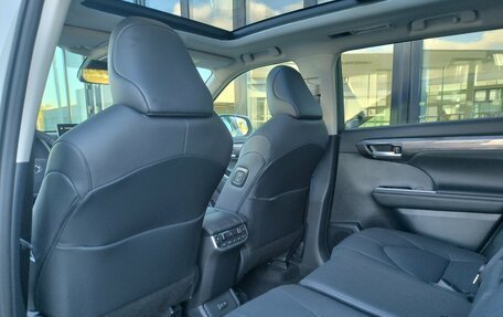 Toyota Highlander, 2025 год, 6 180 000 рублей, 36 фотография