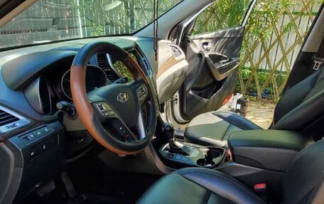 Hyundai Santa Fe III рестайлинг, 2013 год, 1 700 000 рублей, 4 фотография