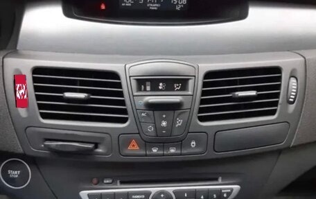 Renault Laguna III рестайлинг, 2008 год, 595 000 рублей, 24 фотография