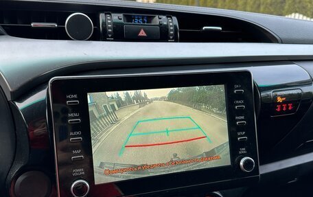 Toyota Hilux VIII, 2020 год, 5 100 000 рублей, 8 фотография