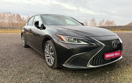 Lexus ES VII, 2019 год, 3 690 000 рублей, 1 фотография