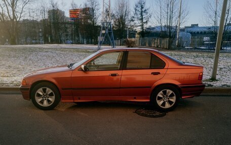 BMW 3 серия, 1993 год, 600 000 рублей, 2 фотография