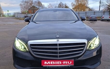 Mercedes-Benz E-Класс, 2018 год, 2 140 000 рублей, 7 фотография