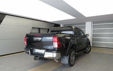 Toyota Hilux VIII, 2019 год, 3 250 000 рублей, 2 фотография