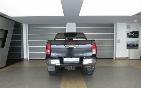 Toyota Hilux VIII, 2019 год, 3 250 000 рублей, 20 фотография