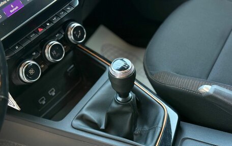 Renault Duster, 2021 год, 1 500 000 рублей, 17 фотография