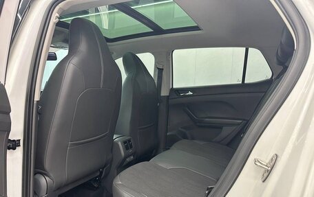 Volkswagen T-Cross I, 2022 год, 1 730 000 рублей, 8 фотография