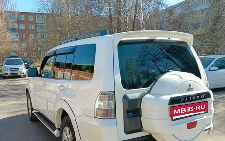 Mitsubishi Pajero IV, 2011 год, 2 000 000 рублей, 3 фотография