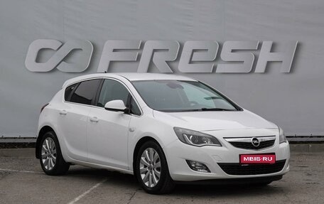 Opel Astra J, 2011 год, 889 000 рублей, 1 фотография