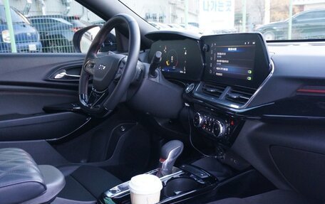 Chevrolet Trax, 2024 год, 2 100 000 рублей, 8 фотография