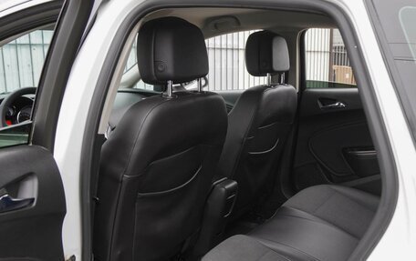 Opel Astra J, 2011 год, 889 000 рублей, 11 фотография