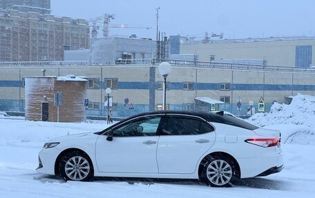 Toyota Camry, 2018 год, 2 900 000 рублей, 3 фотография