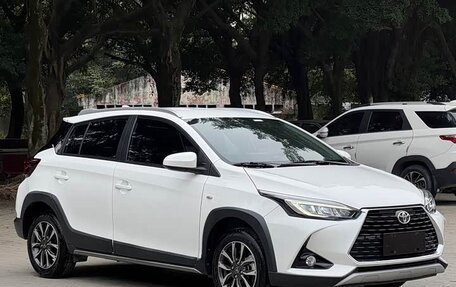 Toyota Yaris XP150 рестайлинг, 2022 год, 1 370 000 рублей, 1 фотография