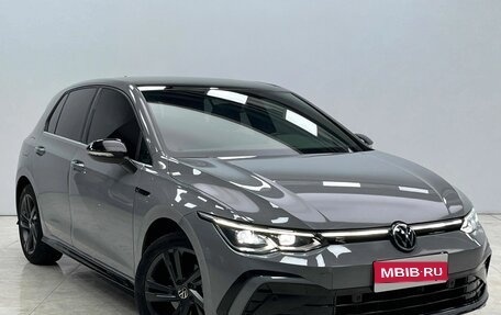 Volkswagen Golf VIII, 2022 год, 2 080 000 рублей, 1 фотография