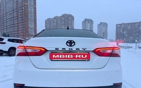 Toyota Camry, 2018 год, 2 900 000 рублей, 18 фотография